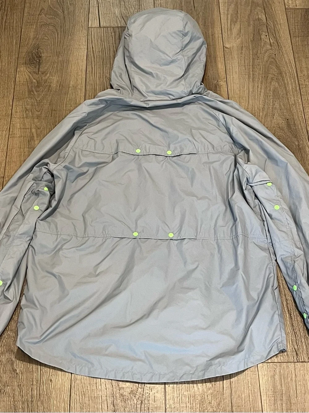 Uncharted Supply Co. Survival Windbreaker Coat Men’s Medium Packable